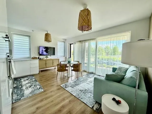 Helikon Apartament *